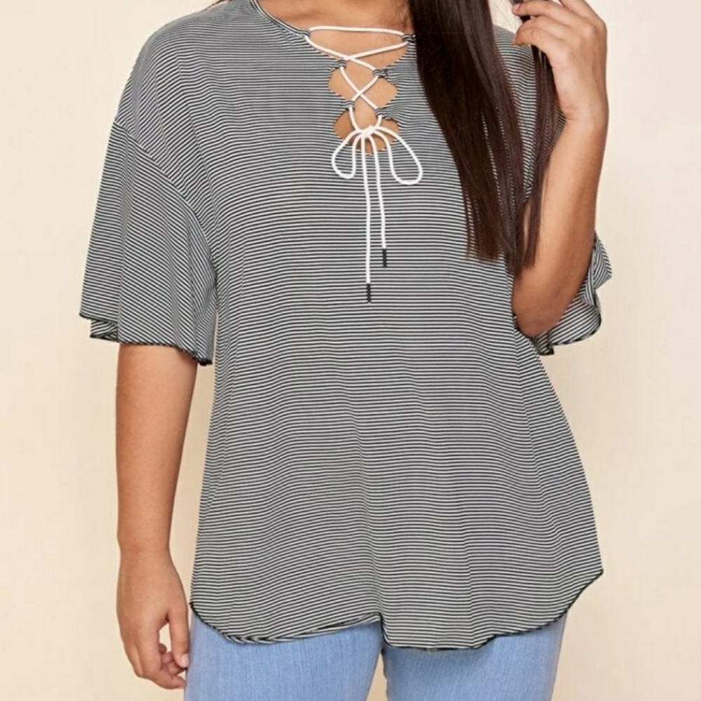 SHEIN Women's Stripped Print Lace Up Tee NWOT - Picture 1 of 3